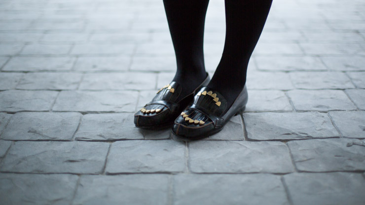 SHENTONISTA-Cleo-Graphic_Designer_Singapore-Dress_Calvin_Klein-Shoes_Chloe-Necklace_Maison_Martin_Margiela-Wallet_Maison_Martin_Margiela-110414-UNIFORM-2