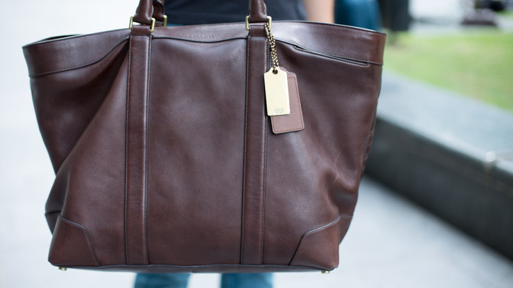 SHENTONISTA-Kenneth-Flight_Attendant-Singapore-Flight_Attendant-Bag_Coach-Shoes_UK-Jeans_Gstar-Watch_Diesel-Bangles_Kenneth_Cole-E2-80-9420-May-2014-200514-UNIFORM-2