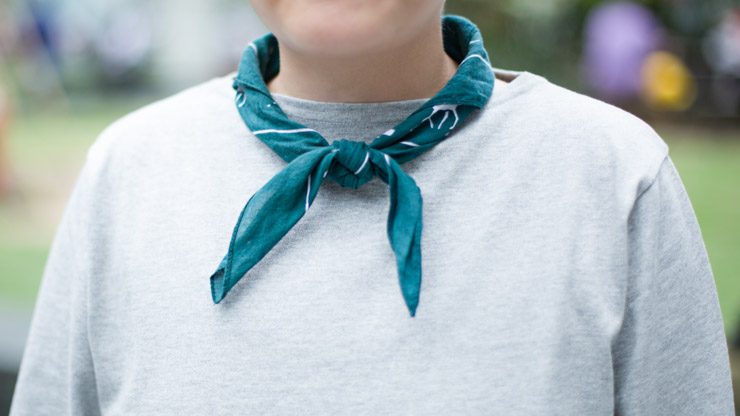 SHENTONISTA-Val-Advertising-Singapore-Shirt_Japan-Pants_Rockstar-Shoes_Vans-Scarf_Norway-Glasses_Bangkok-Bracelet_Jewel_Rocks-E2-80-94-20-May-2014-200514-UNIFORM-4