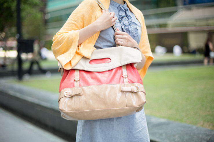 SHENTONISTA-Sayaka-Student-Japan-Onepiece_Vert_Dense-Cardigan_United_Arrows-Socks_Kutsushitaya-Bag_Opaque_Clip-July-25-2014-250714-UNIFORM-3