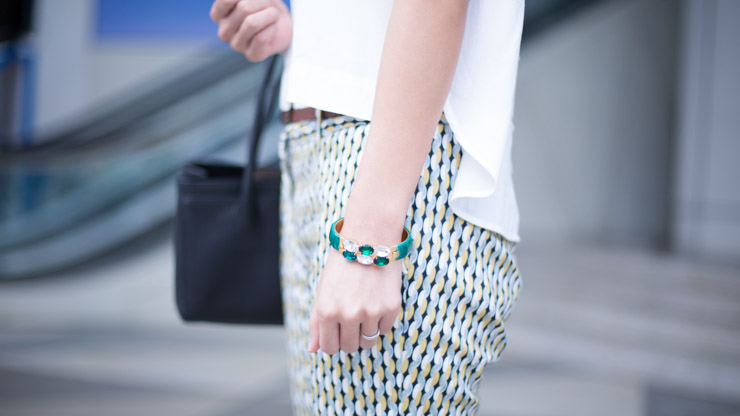 SHENTONISTA-Zhang-Shuang-Investment-China-Top_-Zara-Pants_Zara-Bag_Chanel-Bracelet_Italy-Shoes_Aldo-July-25-2014-250714-UNIFORM-3