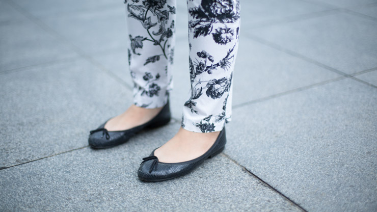 SHENTONISTA-Janice-Marketing-Singapore-Top_Mum-E2-80-99s-Clutch_gift_from_Hong_Kong-Pants_Santorini-Shoes_French_Sole-Bracelet_Bangkok-Watch_Raymond_Weil-August-2B22-2C-2B2014-2208-1