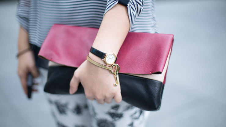 SHENTONISTA-Janice-Marketing-Singapore-Top_Mum-E2-80-99s-Clutch_gift_from_Hong_Kong-Pants_Santorini-Shoes_French_Sole-Bracelet_Bangkok-Watch_Raymond_Weil-August-2B22-2C-2B2014-2208