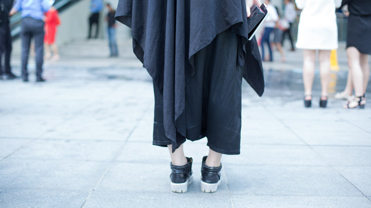 SHENTONISTA-Mintz-Advertising-China-Dress_and_pants_Taobao-Shoes_Shanghai-August-2B22-2C-2B2014-220814-UNIFORM-6