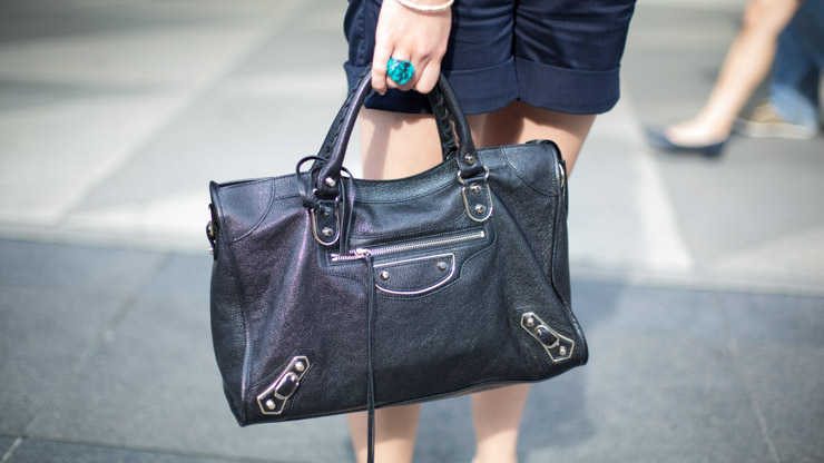 SHENTONISTA-Rachel-Publishing-Singapore-Necklace_US-Vest_Rag_-26_Bone-Top_J.Crew-Shorts_Joie-Bracelets_Club_Monaco-Watch_Panerai-Shoes_TOMS-August-2B22-2C-2B2014-220814-UNIFORM-3.j