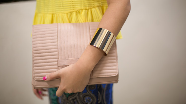 SHENTONISTA-Yun-Publishing-Singapore-Top_ASOS-Pants_Zara-Clutch_ASOS-Shoes_Topshop-Earrings_Forever-2B21-210814-UNIFORM-3