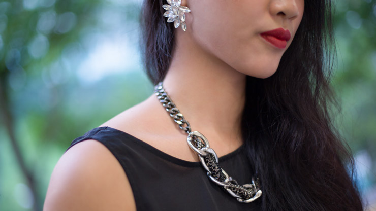 SHENTONISTA-Zhaopei-Analyst-Singapore-Top_Feistheist-Skirt_Fleuraw-Purse_Balenciaga-Shoes_Charles_and_Keith-Bracelet_Tiffany_and_Co-UNIFORM-210814-3