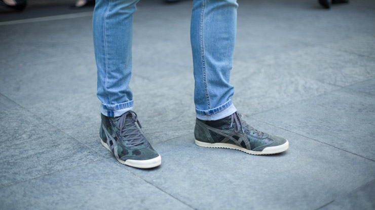 SHENTONISTA-Christian-Banking-Italy-Blazer_Japan-Shirt_Italy-Pocket_square_Italy-Jeans_Levis-Shoes_Japan-Bracelets_H-26M-Watch_Dad-E2-80-99s-August-2B22-2C-2B2014-220814-UNIFORM-3