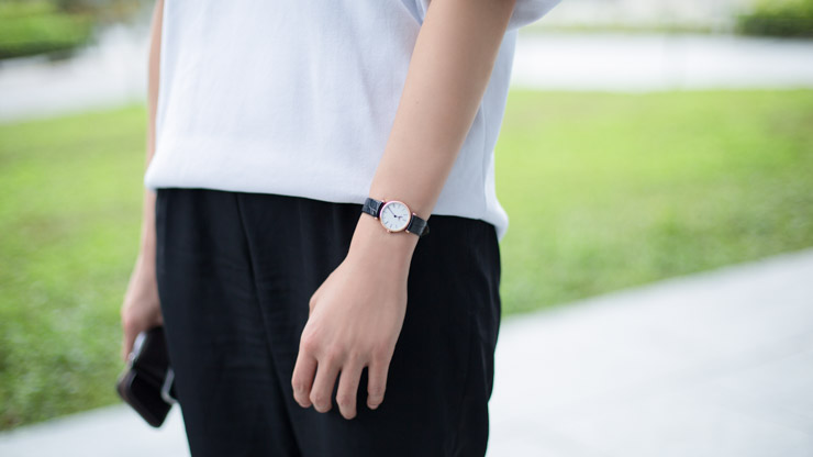 SHENTONISTA-Florence-Singapore-Banker-Top_Giordano-Pants_Giordano-Shoes_COS-Necklace_COS-Watch_Longines-121214-UNIFORM-6