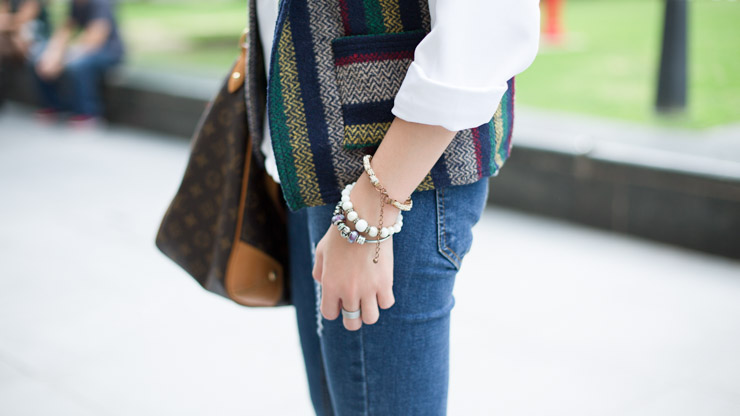 SHENTONISTA-Zoe-Malaysia-Casino_Dealer-Vest_Malaysia-Shirt_Bugis-Jeans_Taiwan-Shoes_Bata-Bag_LV-Watch_Baby_G-E2-80-93-2B5-2BDecember-2B2014-051214-UNIFORM-2