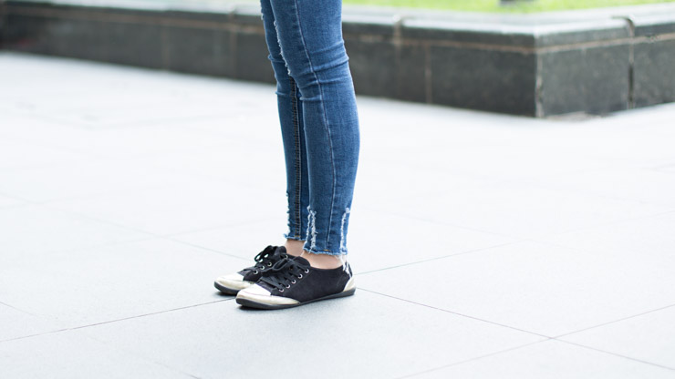 SHENTONISTA-Zoe-Malaysia-Casino_Dealer-Vest_Malaysia-Shirt_Bugis-Jeans_Taiwan-Shoes_Bata-Bag_LV-Watch_Baby_G-E2-80-93-2B5-2BDecember-2B2014-051214-UNIFORM-3
