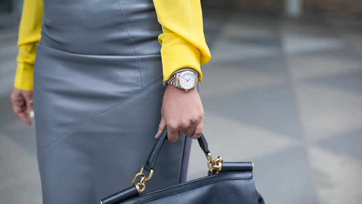 SHENTONISTA-Ashwini-SingaporeHeadhunter-Top_Zara-Skirt_BYSI-Shoes_Allegra-Bag_Dolce_-26_Gabbana-080115-UNIFORM-2