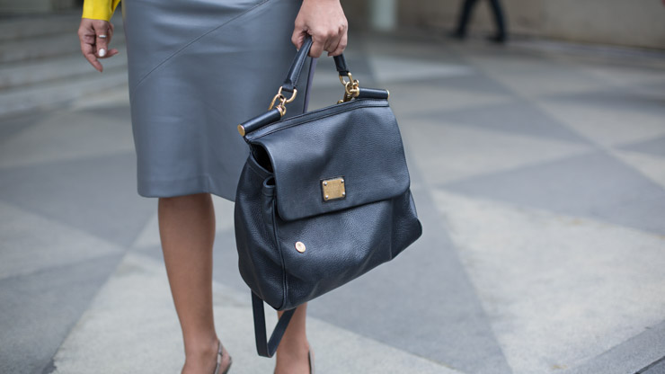 SHENTONISTA-Ashwini-SingaporeHeadhunter-Top_Zara-Skirt_BYSI-Shoes_Allegra-Bag_Dolce_-26_Gabbana-080115-UNIFORM-4