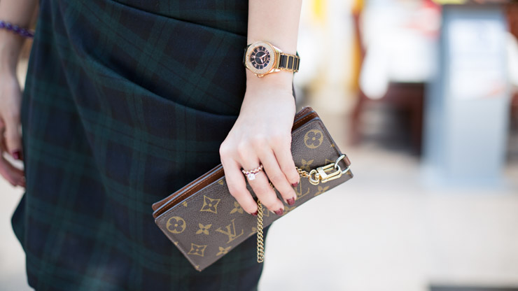 SHENTONISTA-Jojo-Singapore-Insurance-Dress_ASOS-Necklace_Hong_Kong-Watch_40-40-Wallet_LV-Shoes_Rockpond-E2-80-93-2B5-2BDecember-2B2014-051214-UNIFORM-2