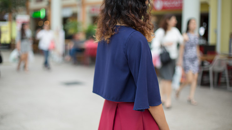 SHENTONISTA-Rasyiqah-Singapore-Advertising-Top_Editor-E2-80-99s_Market-Skirt_Bugis_Street-Shoes_H-26M-Necklace_gifted-080115-UNIFORM-5