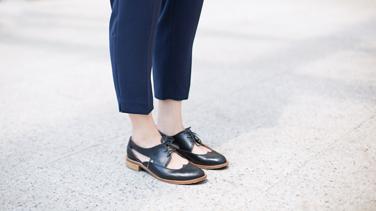 SHENTONISTA-Winnie-Singapore-Wine_-26_Spirits-Shoes_-26_Other_Stories-Pants_JCrew-Top_Kooples-Necklace_H-26M-E2-80-93-2B5-2BDecember-2B2014-051214-UNIFORM