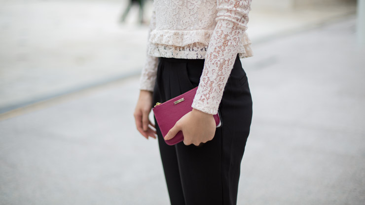 SHENTONISTA-Cheryl-Singapore-Advertising-Top_H-26M-Shoes_Pointer-Necklace_The_Ordinary_Co-Wallet_H-26M-080115-UNIFORM-3