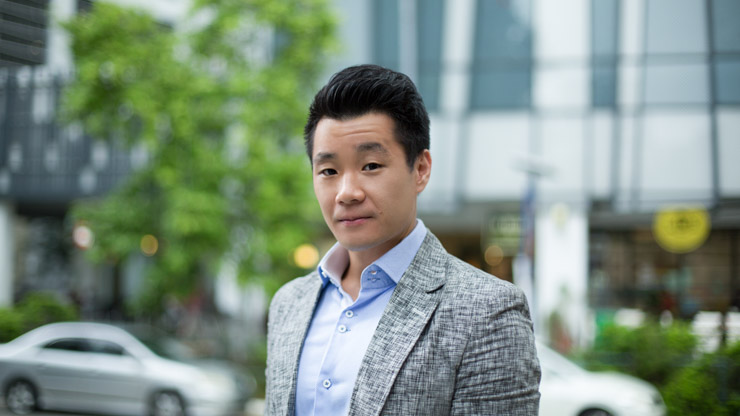 SHENTONISTA-David-Singapore-Finance-Shirt_Tailored-Jacket_Korea-Pants_TANGS-Shoes_Takashimaya-Bag_Italy-080115-UNIFORM-5