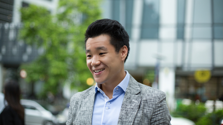 SHENTONISTA-David-Singapore-Finance-Shirt_Tailored-Jacket_Korea-Pants_TANGS-Shoes_Takashimaya-Bag_Italy-080115-UNIFORM-6