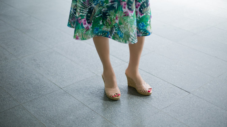 SHENTONISTA-Elaine-Singapore-Banking-Bag_Loewe-13-2BFebruary-2B2015-130215-UNIFORM-4