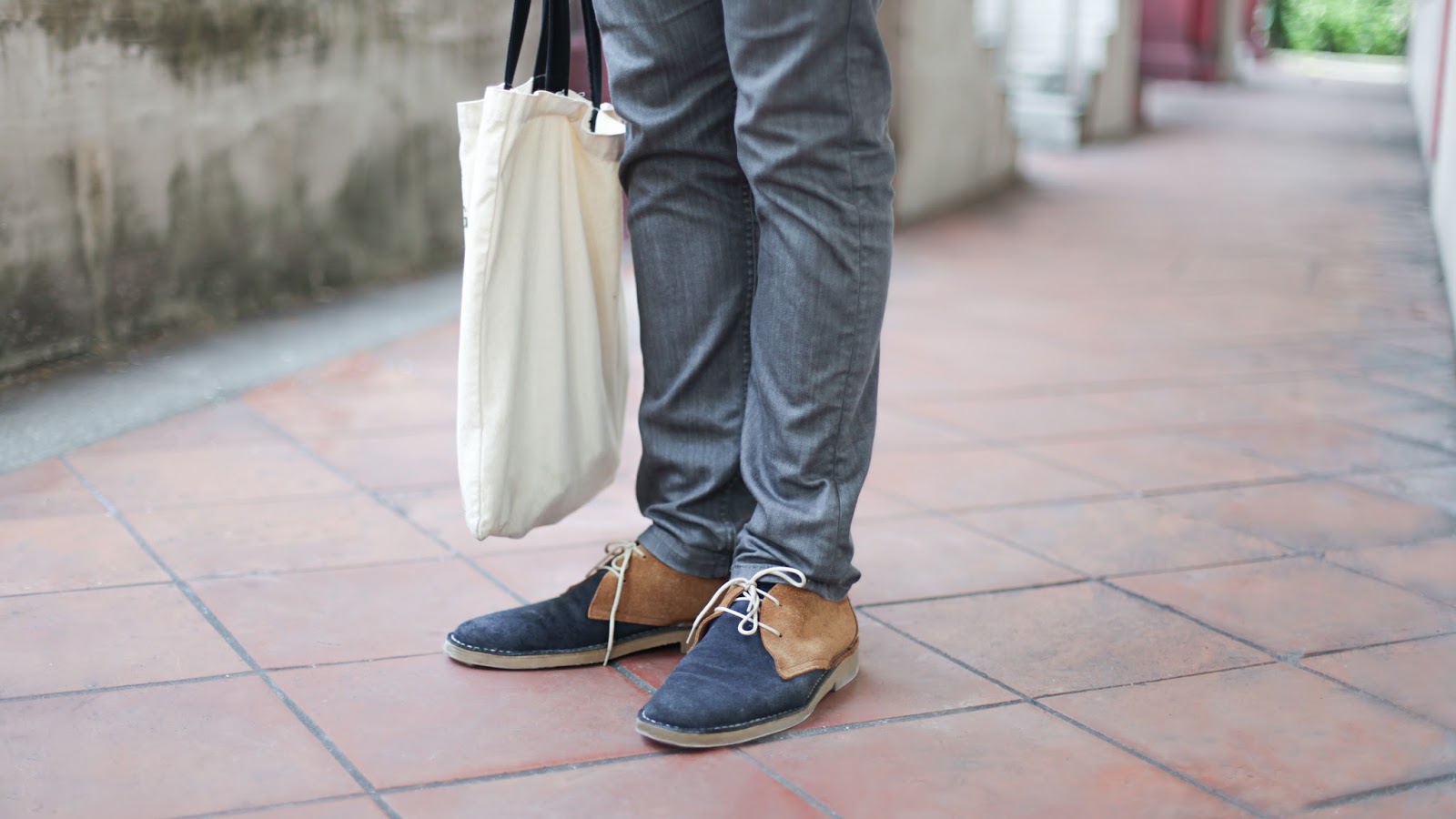 SHENTONISTA-Adib-Consultant-Singapore-Jacket_Levis-Top_Uniqlo-Pants_Levis-Shoes_Topshop-Bag_Design_Says_Hello-Watch_Swatch-Glasses_Prada-16-August-2014-160814-4