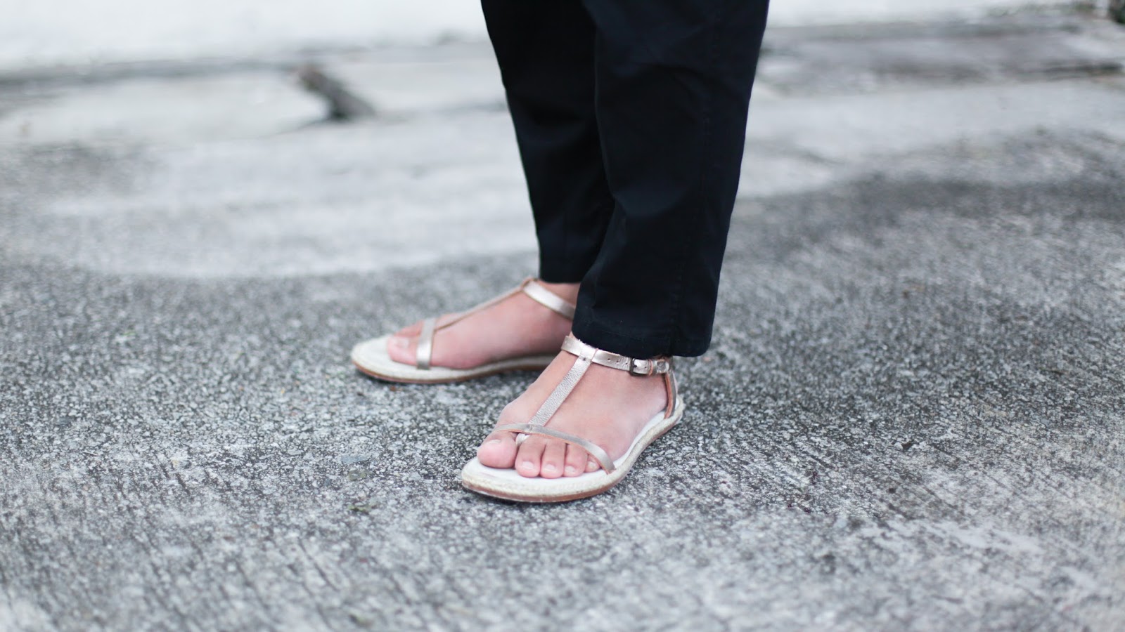 SHENTONISTA-Naoko-Architect-Japan-Sunglasses_Celine-Necklace_By_Invite_Only-Top_COS-Bag_COS-Shoes_France-16-August-2014-160814-3