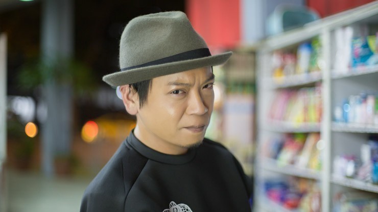 SHENTONISTA-Dennis-Singapore-Architect-Hat_Topman-Sweater_SHAWN-Pants_Topman-Shoes_Adidas-Clutch_Marni-Watch_G-Shock-230415-UNIFORM-4