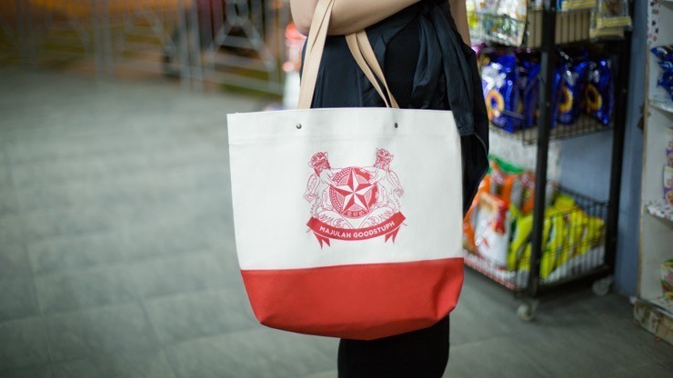 SHENTONISTA-Laila-Singapore-Social_Media-Top_-J-Skirt_Monki-Jacket_Uniqlo-Shoes_Converse-Bag_GOODSTUPH-230415-UNIFORM-3