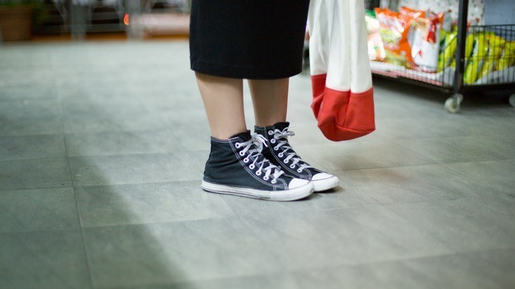 SHENTONISTA-Laila-Singapore-Social_Media-Top_-J-Skirt_Monki-Jacket_Uniqlo-Shoes_Converse-Bag_GOODSTUPH-230415-UNIFORM-4