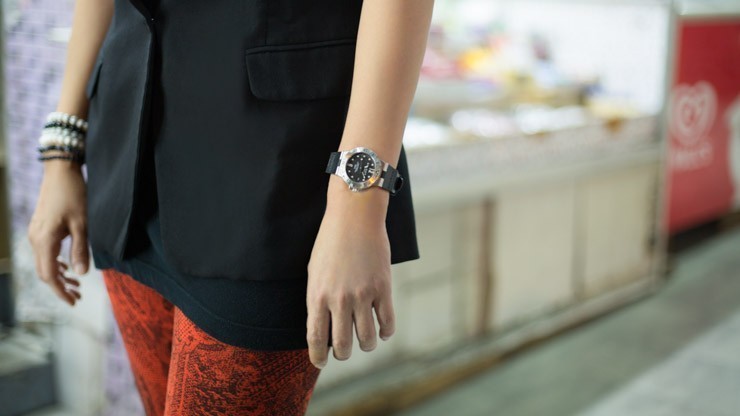 SHENTONISTA-Tammy-Singapore-Entertainment-Jacket_Maje-Shirt_Topshop-Watch_Bvlgari-230415-UNIFORM-2