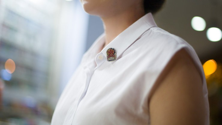 SHENTONISTA_Lay_Hiang_Singapore_Social_Media_Marketing_Shirt_Editor_s_Market_Pants_Bangkok_Shoes_H_M_Brooch_GOODSTUPH_Watch_Charles___Keith_230415_UNIFORM_2