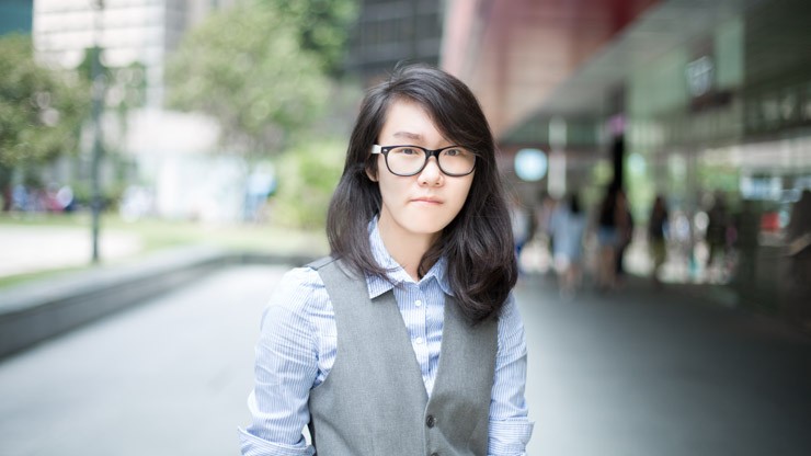 SHENTONISTA-Fei_Fei-Singapore-Finance-Vest_Topshop-Pants_Uniqlo-Shoes_China-Watch_China-Watch_DKNY-030715-UNIFORM-1