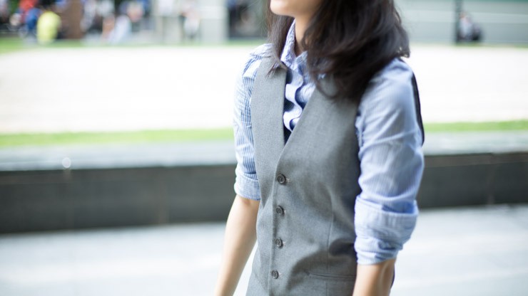 SHENTONISTA-Fei_Fei-Singapore-Finance-Vest_Topshop-Pants_Uniqlo-Shoes_China-Watch_China-Watch_DKNY-030715-UNIFORM-2