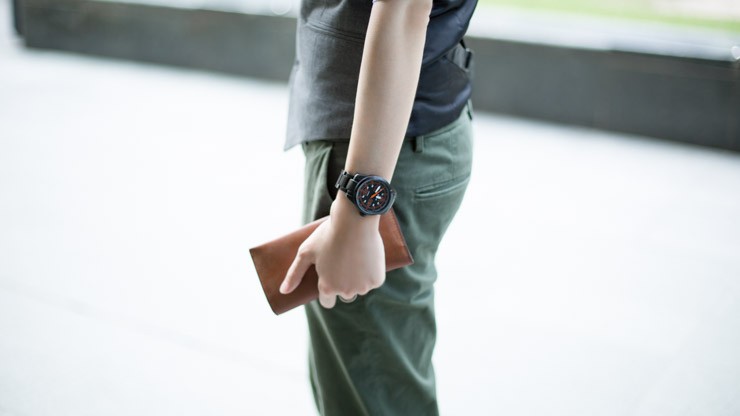 SHENTONISTA-Fei_Fei-Singapore-Finance-Vest_Topshop-Pants_Uniqlo-Shoes_China-Watch_China-Watch_DKNY-030715-UNIFORM-3
