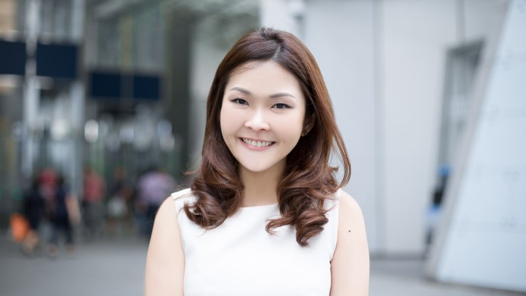 SHENTONISTA-Inez-Singapore-Banking-Top_Bangkok-Pants_Bangkok-Shoes_Salvatore_Ferragamo-Bag_Celine-Cuff_Hermes-030715-UNIFORM-1