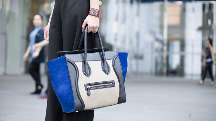 SHENTONISTA-Inez-Singapore-Banking-Top_Bangkok-Pants_Bangkok-Shoes_Salvatore_Ferragamo-Bag_Celine-Cuff_Hermes-030715-UNIFORM-2