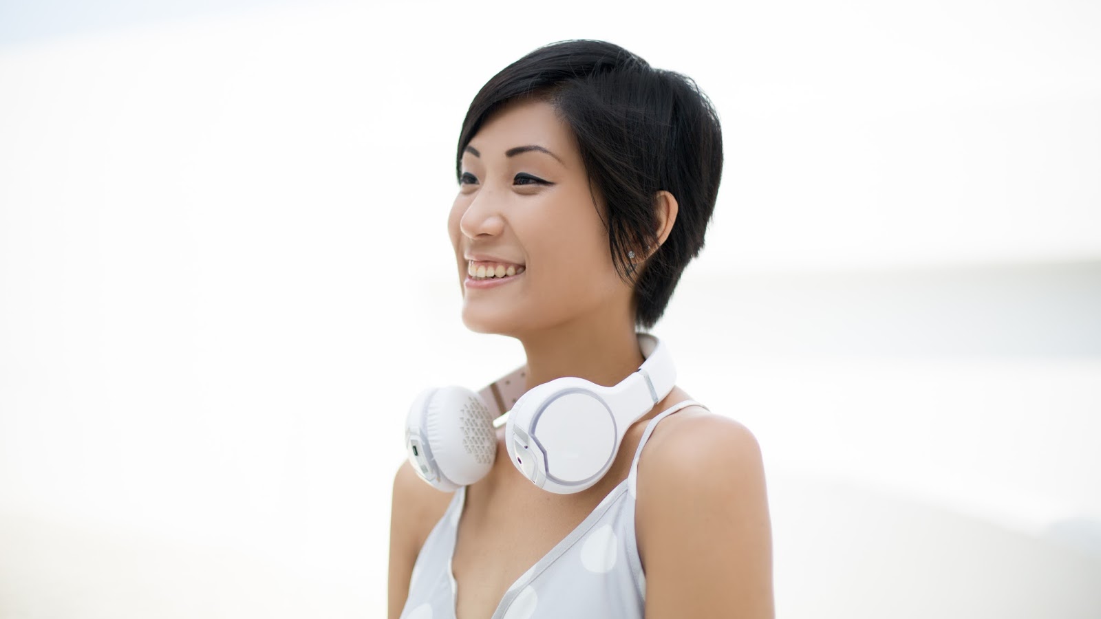 SHENTONISTA-Nobelle-Singapore-Student-Dress_The_Fifth-Sandals_Topshop-Headphones_Wearhouse-Watch_Cartier-Wallet_MCM-—-02-July-2015-02072015-UNIFORM-4