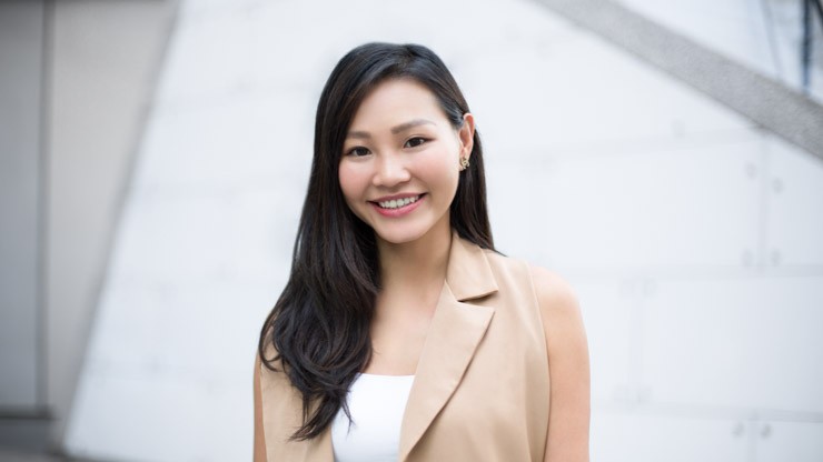 SHENTONISTA-Winnie-Singapore-Recruitment-Top_Uniqlo-Pants_bYSI-Shoes_Aldo-Bag_Chanel-190615-UNIFORM-1