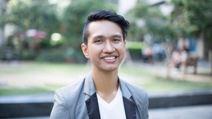 SHENTONISTA-Hazwan-Singapore-Student-Blazer_Far_East_Plaza-T_shirt_Topman-Jeans_Denizen-Bag_from_friend-Shoes_HM-240715-UNIFORM-5