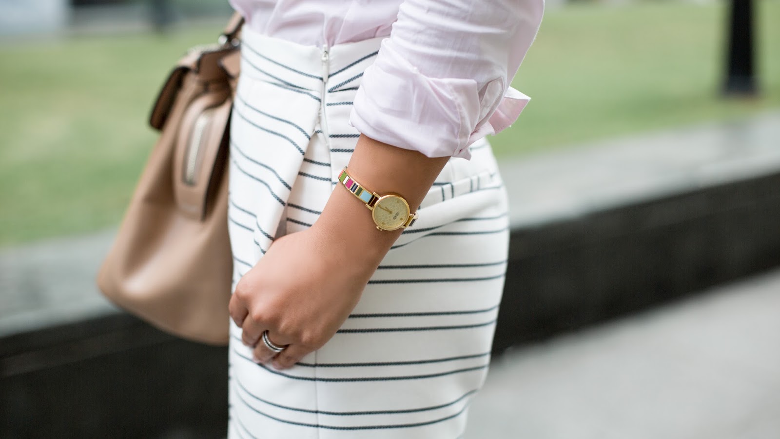 SHENTONISTA-Soko-Mongolia-Recruiting-Top_HM-Shorts_Zara-Shoes_Kurt_Geiger-Bag_Coach-13082015-UNIFORM-4