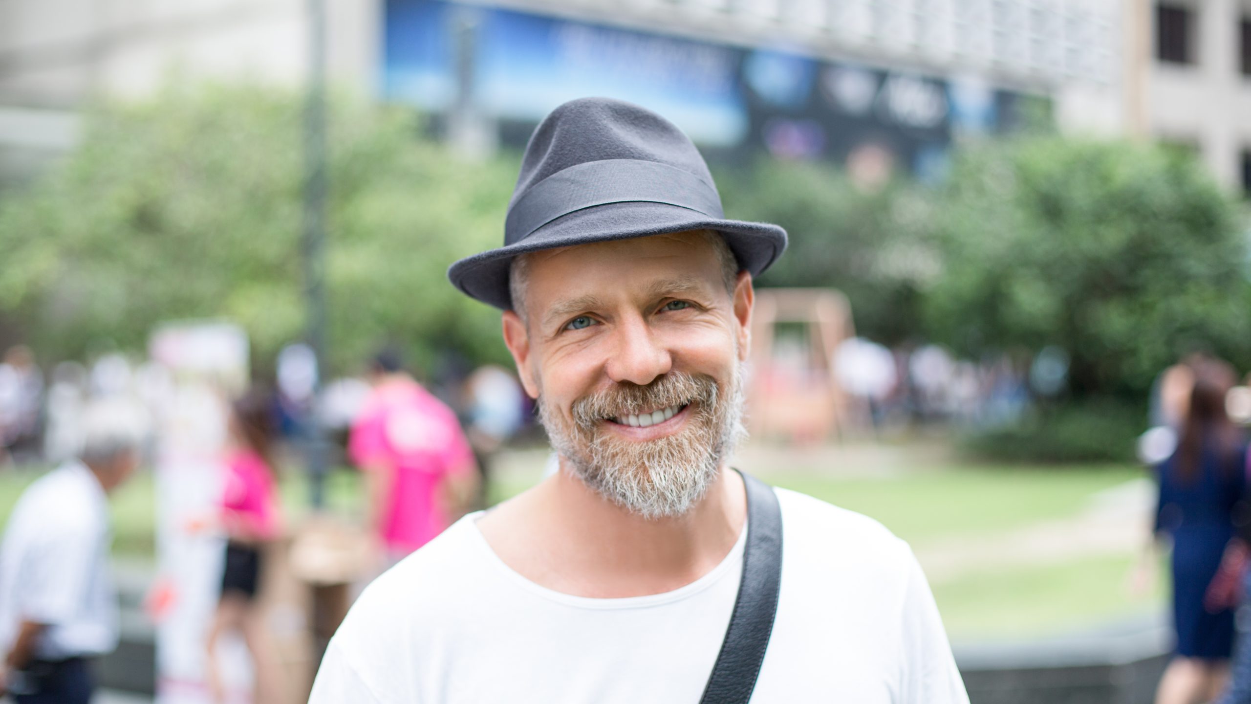 SHENTONISTA-Barry-Australia-Architecture_Property_Development-Hat_Highs__Lows-Sunnies_Ray_Bans-Tshirt_White_Label-Jeans_Nudie-Shoes_Havaianas-Bag_Braun_Buffel-Watch_Audemars_Piguet-3