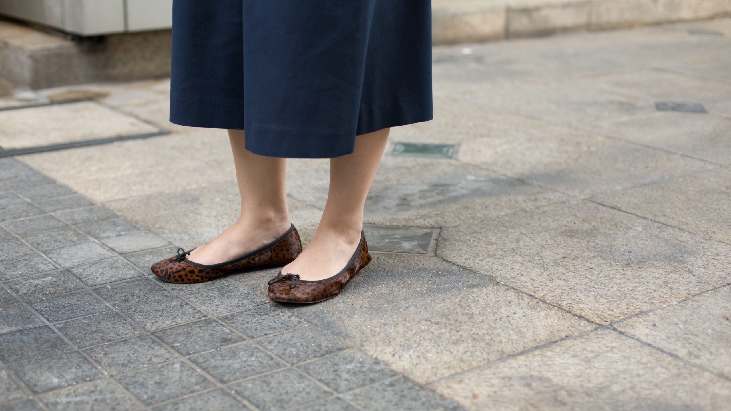 SHENTONISTA-Charissa-Singapore-PR-Top_Everlane-Culottes_Zara-Shoes_Country_Road-Watch_Cartier-Wallet_Louis_Vuitton-Sunglasses_Karen_Walker-Rings_Toketo-Bracelet_Sun_Moon_Rain-UNIFO-2
