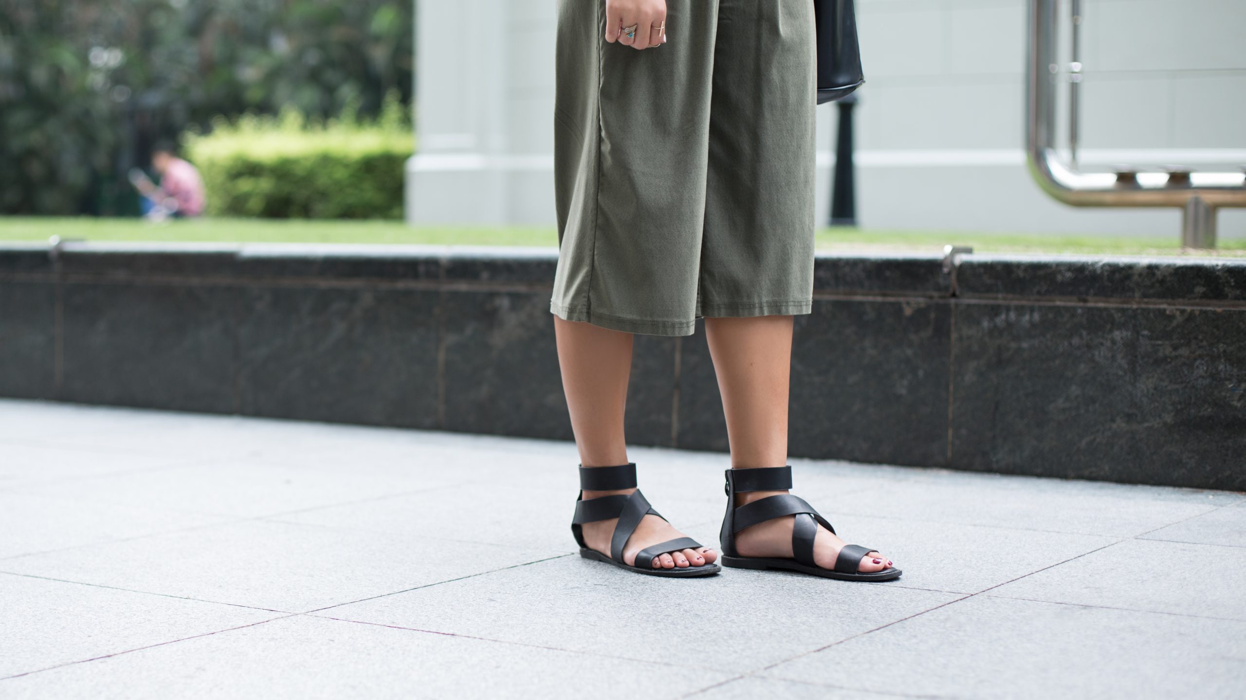 SHENTONISTA-Gracia-Singapore-Fresh_graduate-Top_Zara-Pants-Taipei-Necklace_Bangkok-Bag_Zara-Shoes_Taiwan-Watch_Fossil-Rings_Forever21-18092015-UNIFORM-2