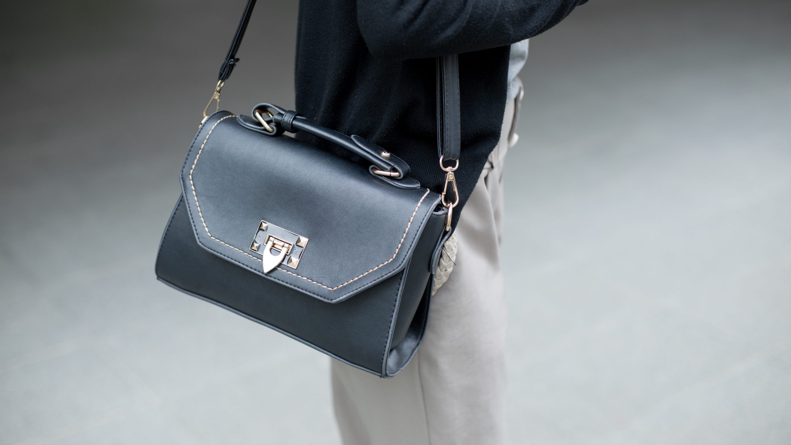 SHENTONISTA-Namgay-Bhutan-Lawyer-Cardigan_Bhutan-Shoes_Charles__Keith-Top_India-Pants_India-Bag_Bhutan-21082015-UNIFORM-4