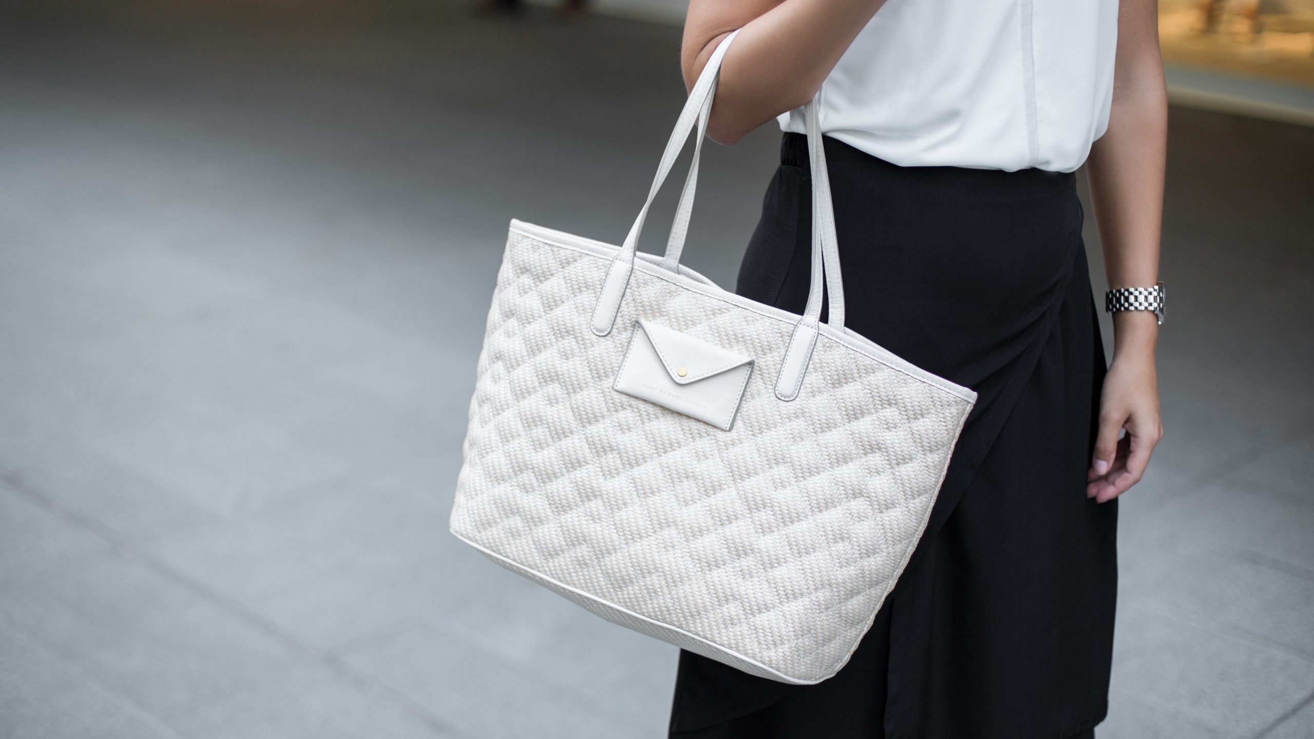 SHENTONISTA-Nicole-Australia-Marketing__Graphic_Design-Top_ZARA-Pants_ZARA-Bag_Marc_Jacobs-Watch_Mimco-21082015-UNIFORM-3