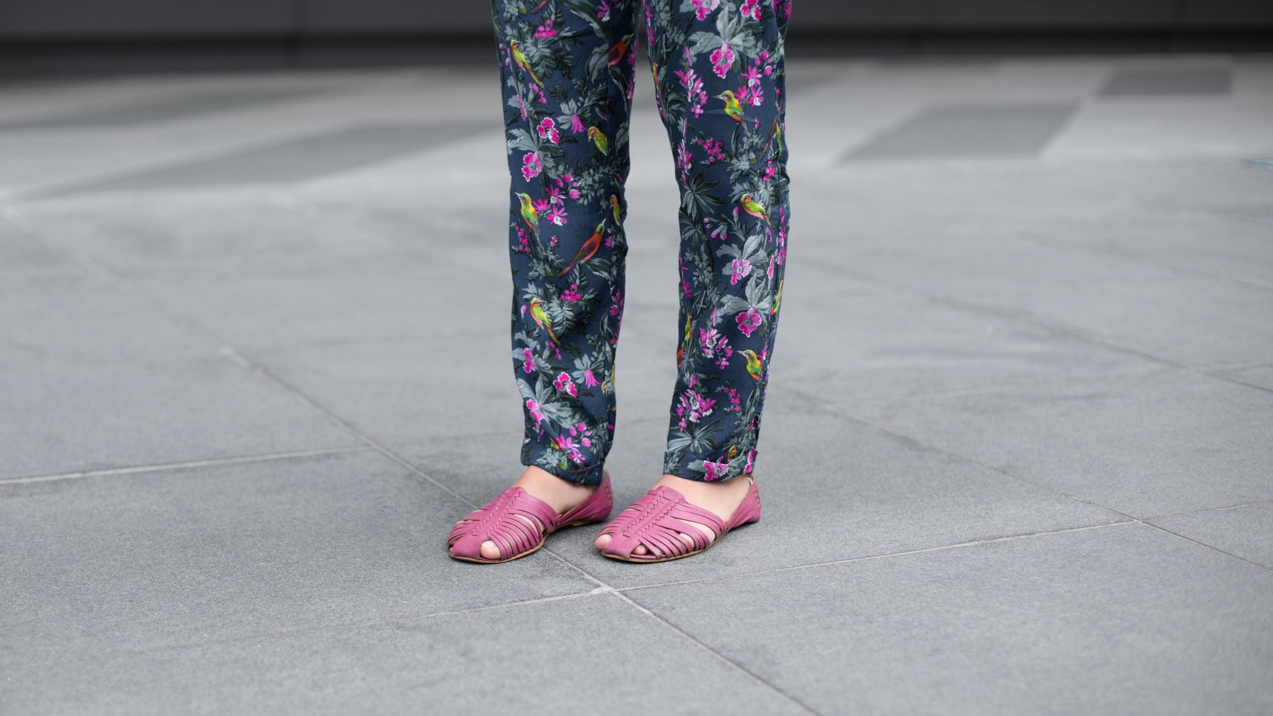 SHENTONISTA-Alice-Singapore-Veterinarian-Top_Zalora-Pants_Robinsons-Sandals_online-Bag_ASOS-18092015-UNIFORM-30