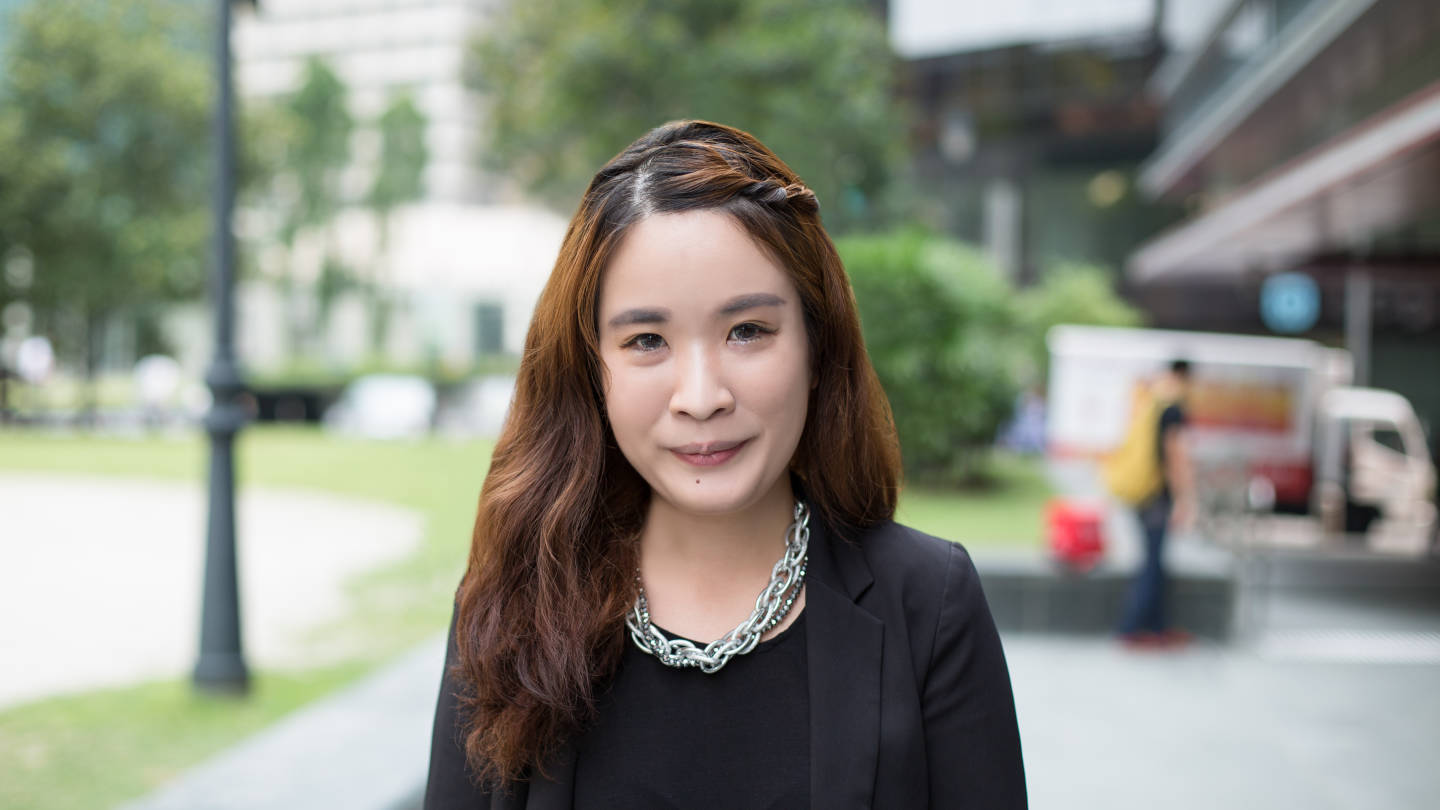 SHENTONISTA-Jaqueline-Singapore-Property-Top_HM-Pants_MDS-Blazer_HM-18092015-UNIFORM-4