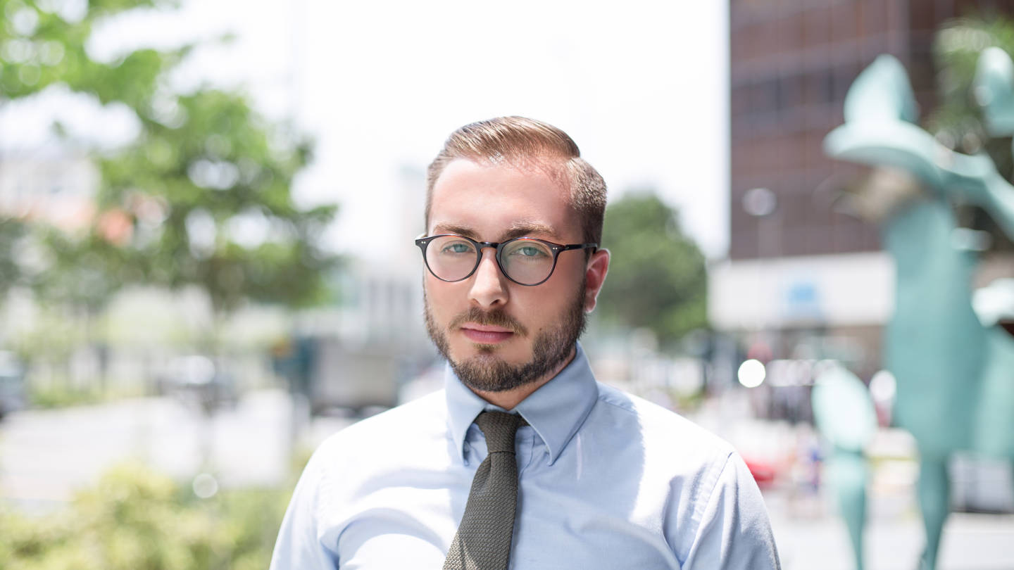 SHENTONISTA-Scott-UK-Finance-Shirt_Dylan__Sons-Tie_Viola_Milano-Pants_Dylan__Sons-Shoes_Grenson-Watch_IWC_Schaffhausen-08102015-UNIFORM