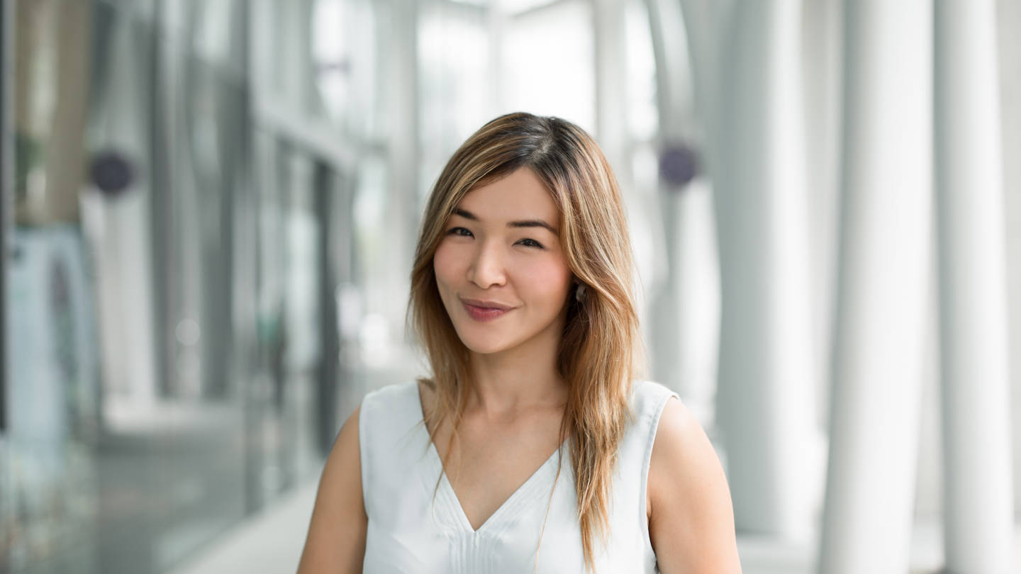 SHENTONISTA-Grace-Singapore-Banking-Top_Zara-Pants_Diane_Von_Furstenberg-Bag_Prada-Jacket_Sandro-Shoes_Zara-23102015-UNIFORM-4