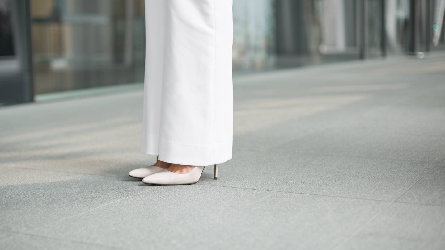 SHENTONISTA-Grace-Singapore-Banking-Top_Zara-Pants_Diane_Von_Furstenberg-Bag_Prada-Jacket_Sandro-Shoes_Zara-23102015-UNIFORM-6